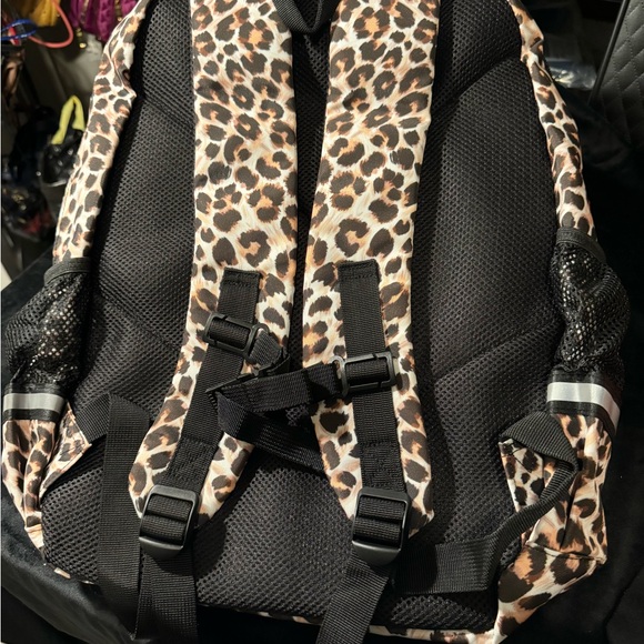 NWOT Leopard Cheetah print animal laptop backpack - Picture 5 of 6
